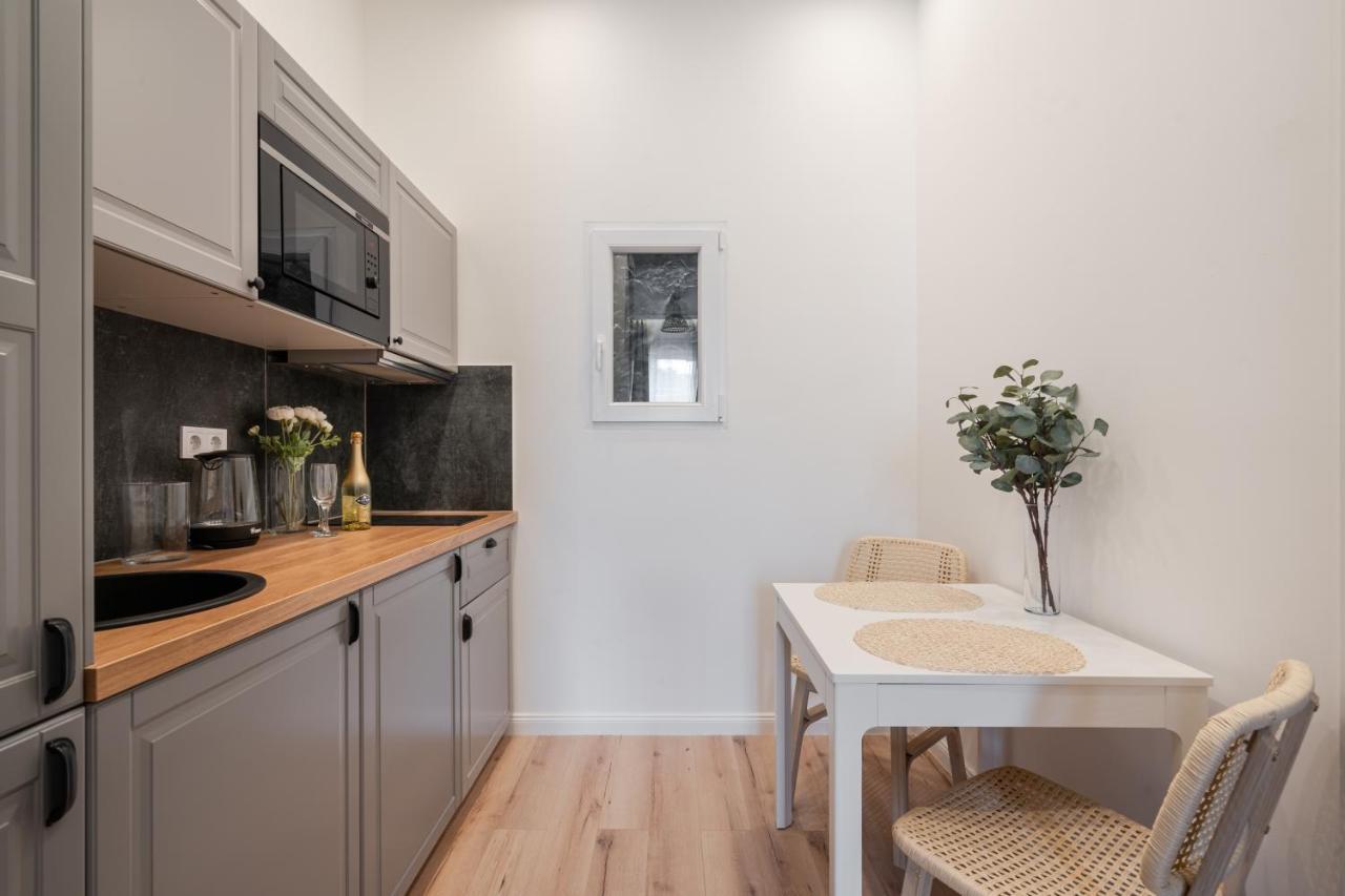 A62 - Akacfa Street Central Residence - Best Location By Bqa Budapeste Exterior foto